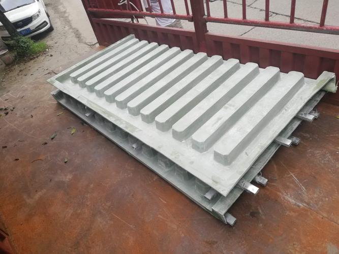 重庆提供河道公园栅栏道路围栏水泥栏杆玻璃钢模具厂家销售水泥栏杆